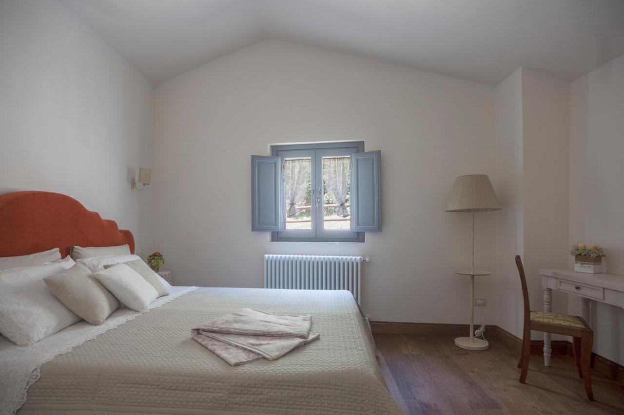 Podere La Contessa B&B ปาล์มเดดเซิร์ท ภายนอก รูปภาพ