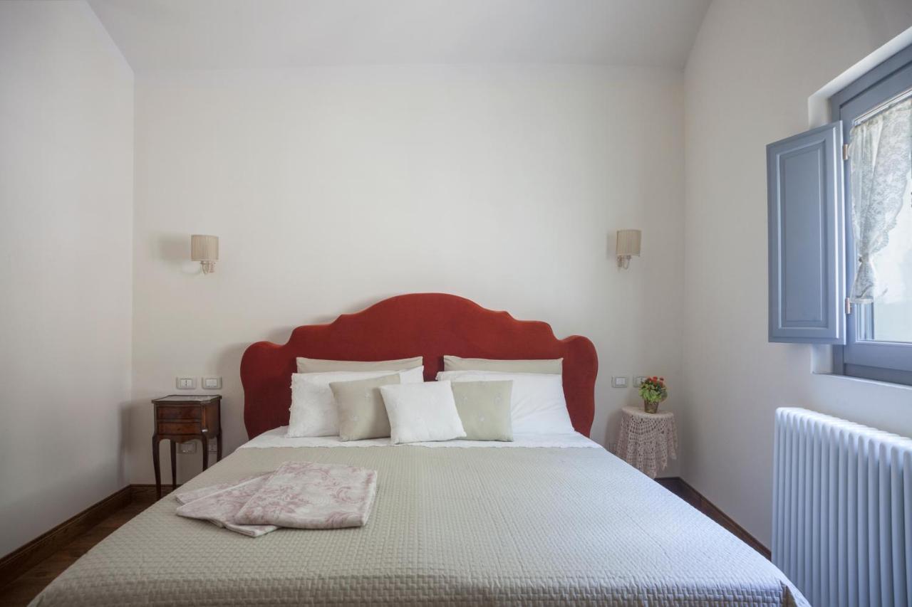 Podere La Contessa B&B ปาล์มเดดเซิร์ท ภายนอก รูปภาพ
